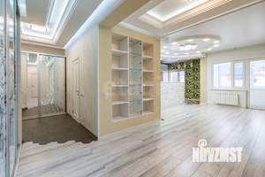 2-к квартира, вторичка, 103м2, 4/4 этаж