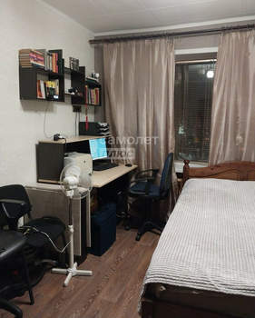 2-к квартира, вторичка, 42м2, 4/4 этаж