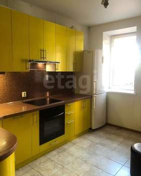 2-к квартира, вторичка, 65м2, 1/17 этаж
