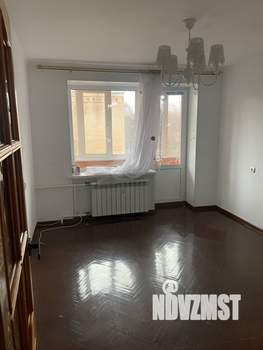 4-к квартира, вторичка, 61м2, 5/5 этаж
