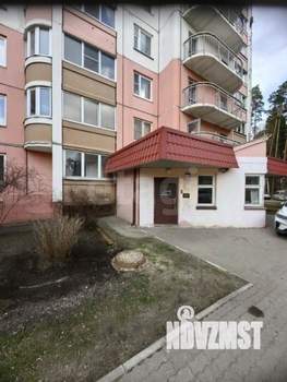 2-к квартира, вторичка, 63м2, 10/17 этаж
