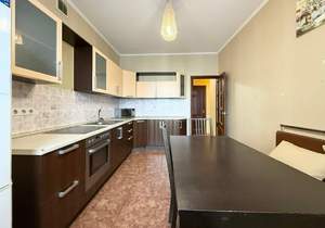 2-к квартира, вторичка, 63м2, 9/17 этаж