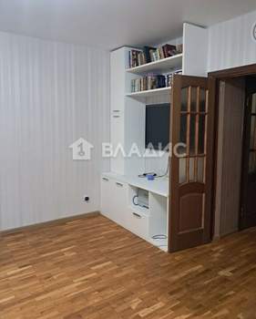 2-к квартира, вторичка, 64м2, 1/7 этаж