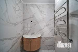 2-к квартира, вторичка, 63м2, 2/23 этаж