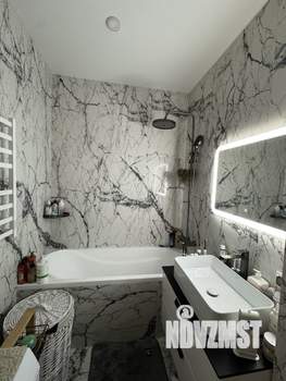 2-к квартира, вторичка, 63м2, 1/25 этаж