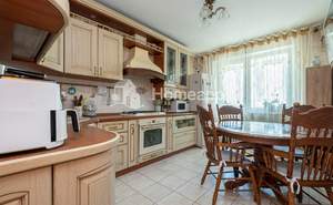 4-к квартира, вторичка, 118м2, 3/10 этаж