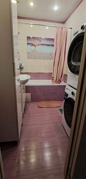 2-к квартира, вторичка, 77м2, 1/4 этаж