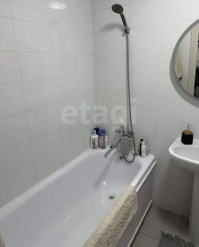 3-к квартира, вторичка, 55м2, 6/15 этаж