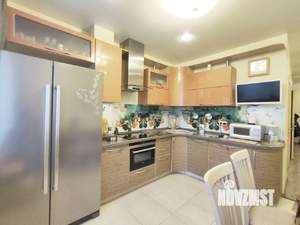 2-к квартира, вторичка, 80м2, 4/18 этаж