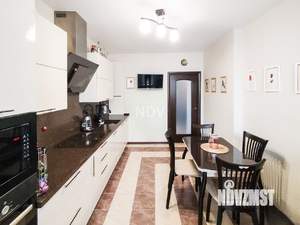 3-к квартира, вторичка, 90м2, 7/25 этаж