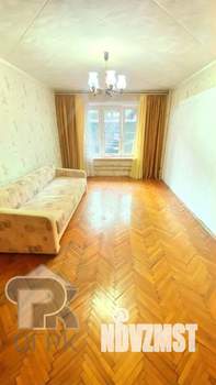 2-к квартира, вторичка, 42м2, 1/5 этаж