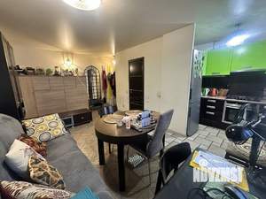 2-к квартира, вторичка, 43м2, 1/5 этаж