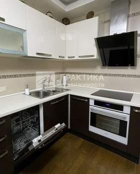 2-к квартира, вторичка, 63м2, 14/14 этаж