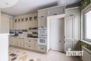 2-к квартира, вторичка, 103м2, 4/4 этаж