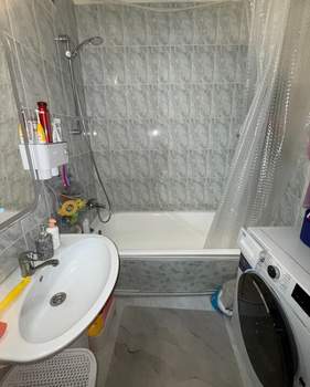 4-к квартира, вторичка, 52м2, 1/14 этаж