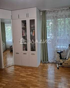 2-к квартира, вторичка, 64м2, 1/7 этаж