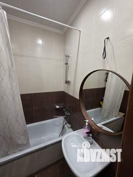 2-к квартира, вторичка, 63м2, 13/25 этаж