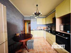 2-к квартира, вторичка, 63м2, 9/14 этаж