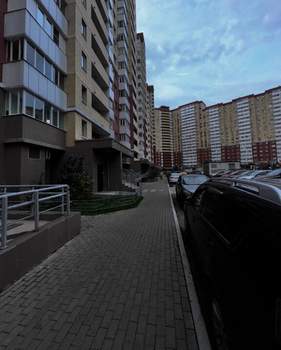 2-к квартира, вторичка, 67м2, 1/17 этаж