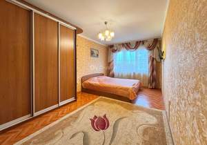 2-к квартира, вторичка, 65м2, 7/10 этаж