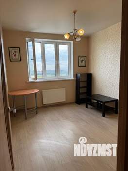 2-к квартира, вторичка, 42м2, 23/27 этаж