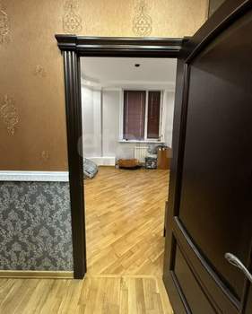 3-к квартира, вторичка, 77м2, 8/19 этаж