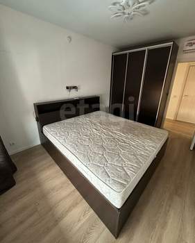 3-к квартира, вторичка, 60м2, 15/15 этаж