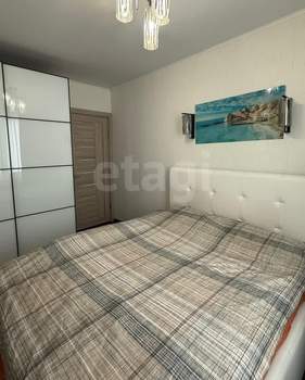 2-к квартира, вторичка, 42м2, 8/9 этаж
