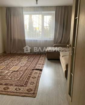 2-к квартира, вторичка, 63м2, 1/17 этаж