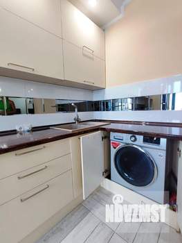 2-к квартира, вторичка, 63м2, 8/17 этаж