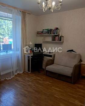 2-к квартира, вторичка, 64м2, 1/7 этаж