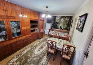 4-к квартира, вторичка, 61м2, 5/5 этаж