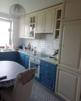 2-к квартира, вторичка, 63м2, 10/17 этаж
