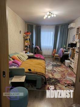 2-к квартира, вторичка, 63м2, 10/17 этаж