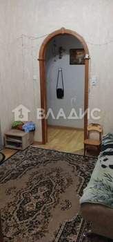 2-к квартира, вторичка, 44м2, 1/4 этаж