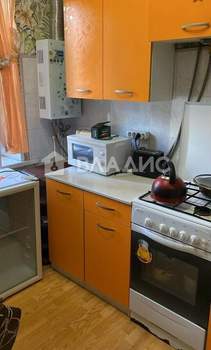 2-к квартира, вторичка, 44м2, 1/4 этаж