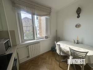 3-к квартира, вторичка, 70м2, 6/15 этаж
