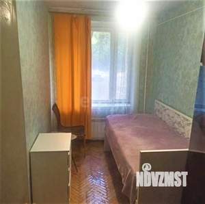 4-к квартира, вторичка, 82м2, 1/9 этаж
