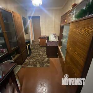 2-к квартира, вторичка, 43м2, 1/4 этаж