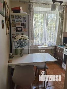 2-к квартира, вторичка, 43м2, 4/5 этаж