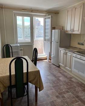 2-к квартира, вторичка, 61м2, 7/17 этаж