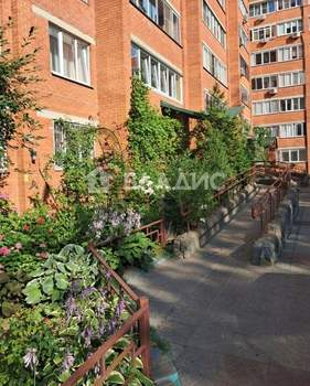 2-к квартира, вторичка, 64м2, 1/7 этаж