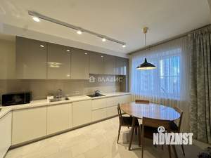 3-к квартира, вторичка, 76м2, 11/17 этаж