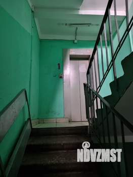 4-к квартира, вторичка, 65м2, 8/9 этаж