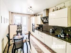 3-к квартира, вторичка, 90м2, 7/25 этаж