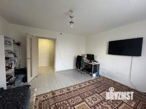 2-к квартира, вторичка, 63м2, 1/17 этаж