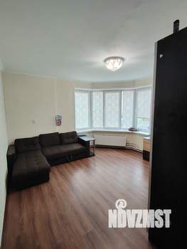 2-к квартира, вторичка, 57м2, 1/3 этаж