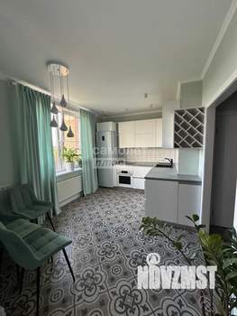 2-к квартира, вторичка, 70м2, 10/17 этаж