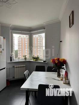 2-к квартира, вторичка, 52м2, 10/17 этаж