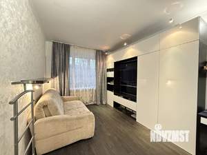 2-к квартира, вторичка, 43м2, 1/5 этаж